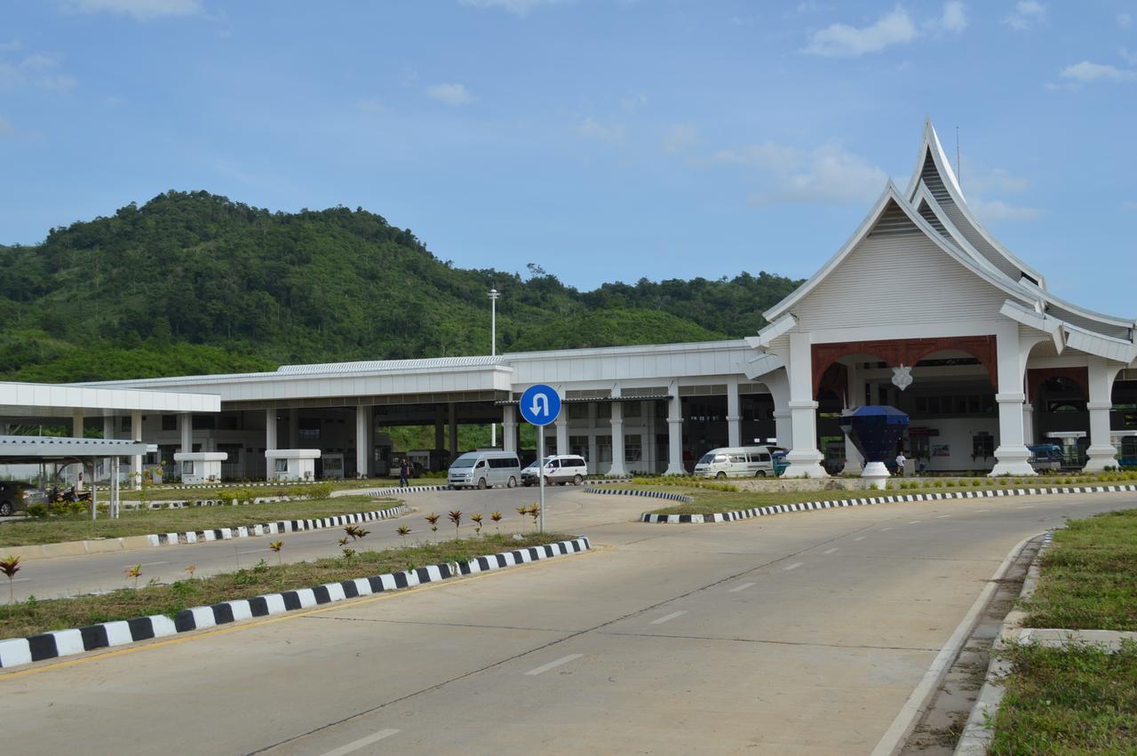 The M Bokeo Hotel Huay Xai Exterior foto